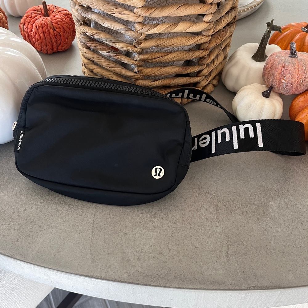 Lululemon Crossbody